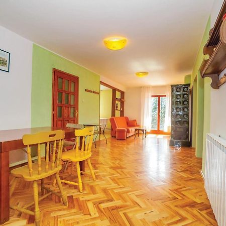 7 Bedroom Pet Friendly Home In Crni Kal Crni Kal  外观 照片