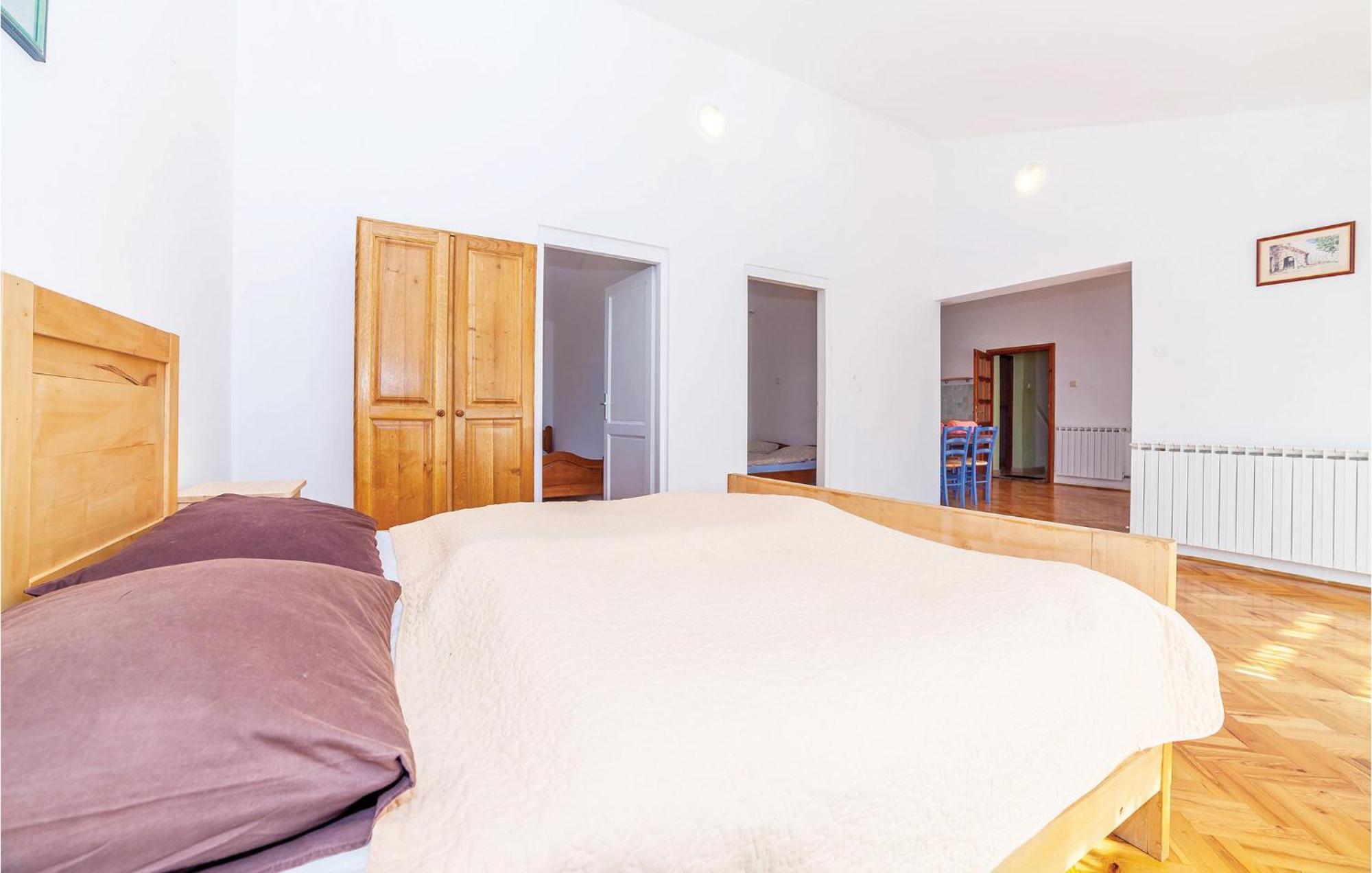 7 Bedroom Pet Friendly Home In Crni Kal Crni Kal  外观 照片