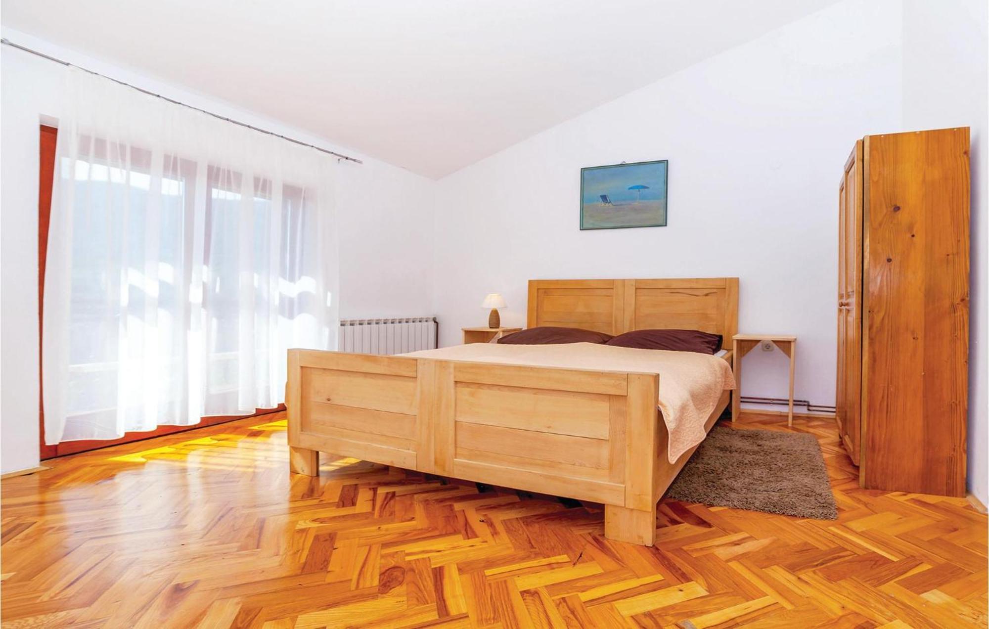 7 Bedroom Pet Friendly Home In Crni Kal 外观 照片