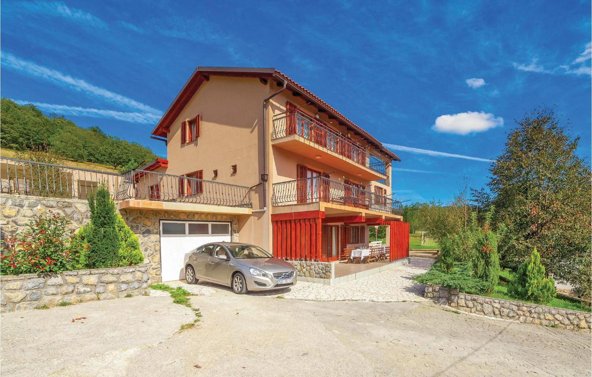 7 Bedroom Pet Friendly Home In Crni Kal 外观 照片